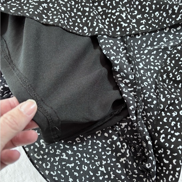 Misguided A Line Dress With High Neck in Black Leopard Print NWT Size 6 Lined - Picture 9 of 15